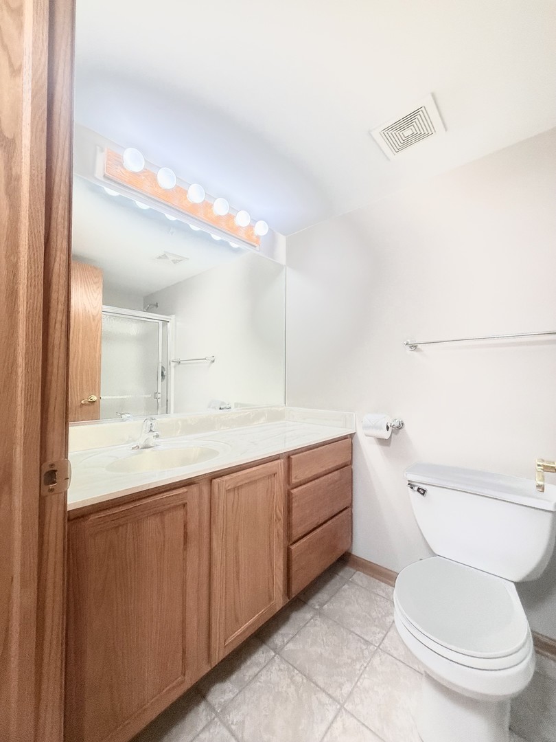 1033 Ashley Court #2D, Lockport, IL 60441