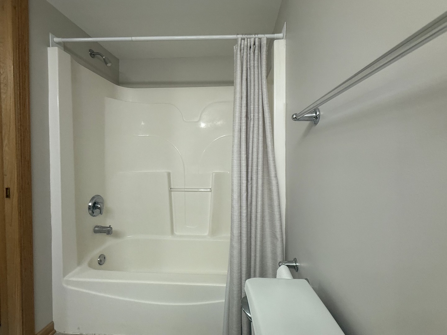 1033 Ashley Court #2D, Lockport, IL 60441