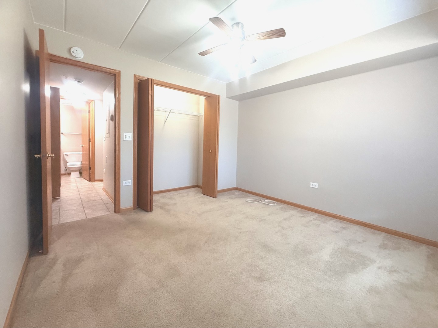 1033 Ashley Court #2D, Lockport, IL 60441