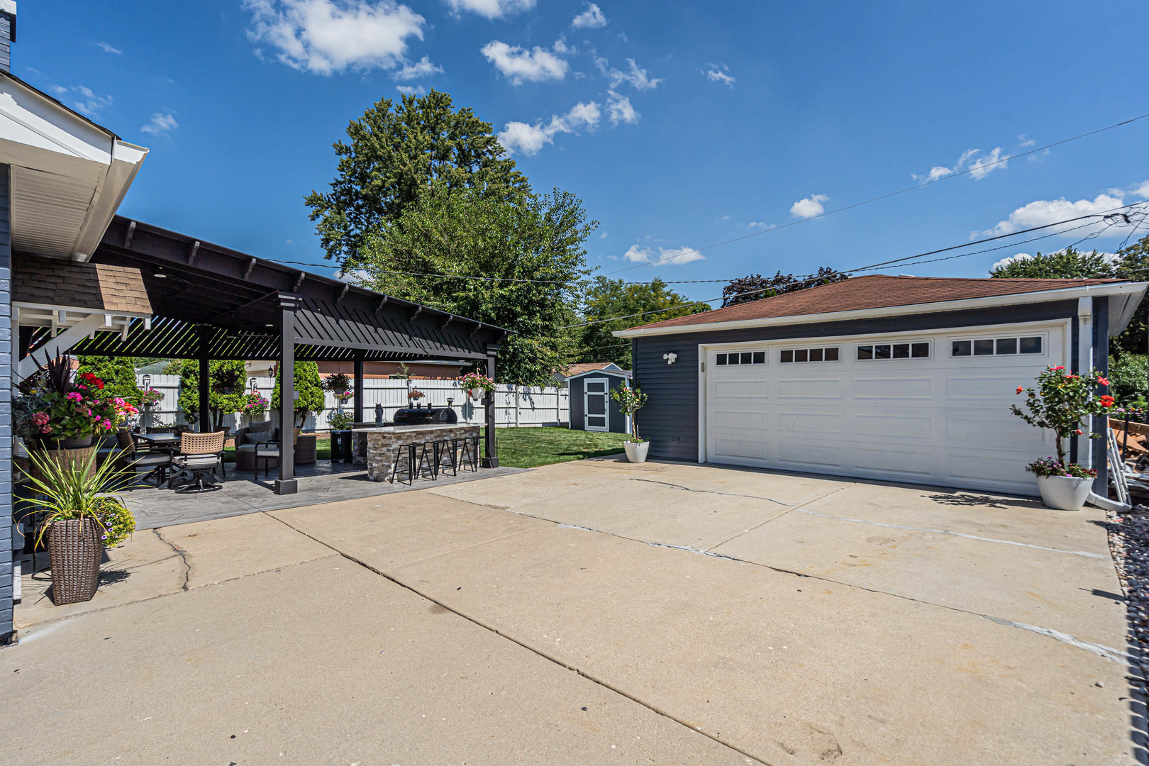 1193 Mohawk Drive, Elgin, IL 60120