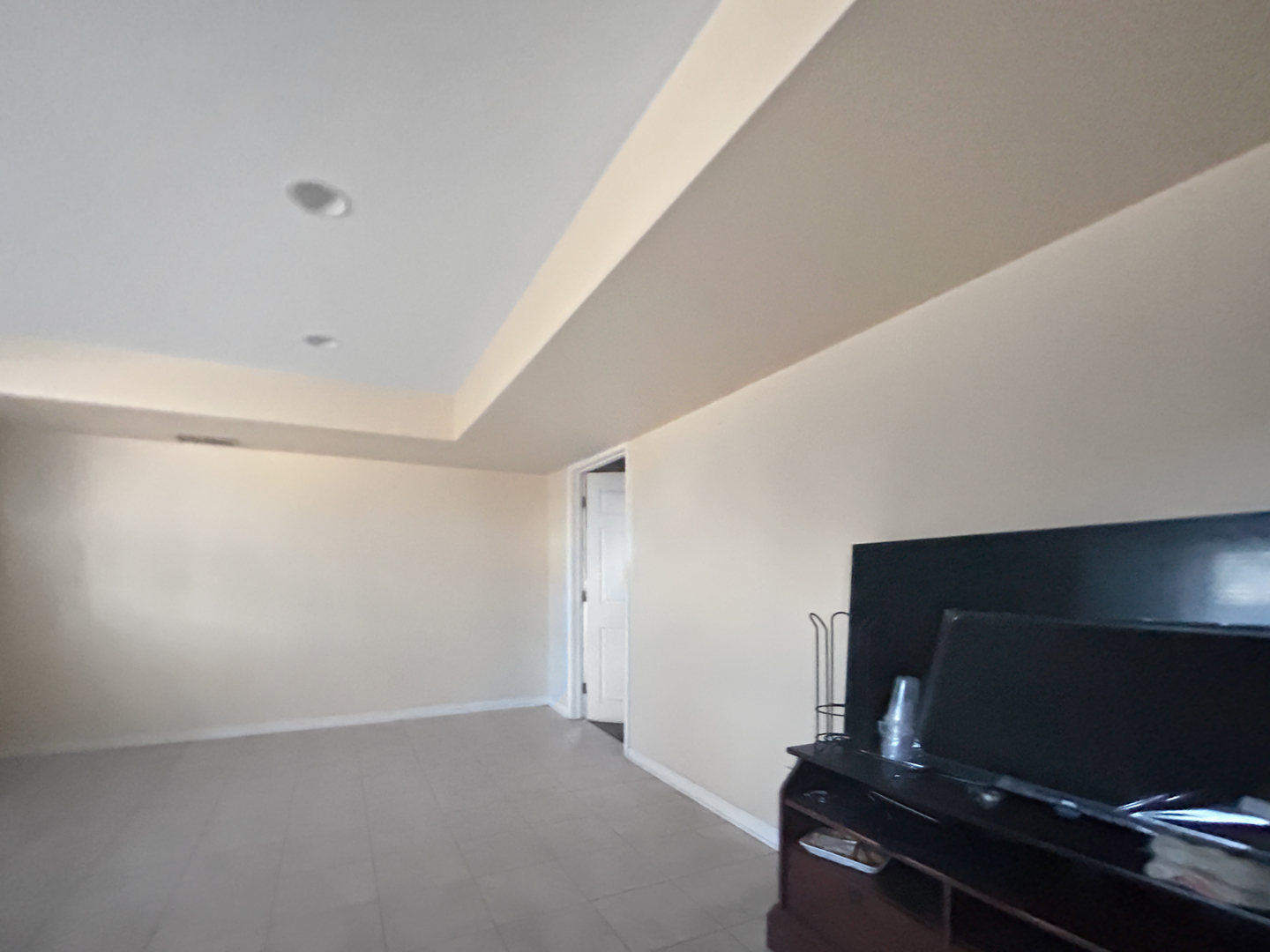 10 N ADAMS Drive, Addison, IL 60101