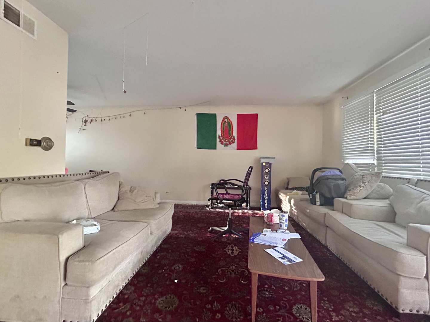 10 N ADAMS Drive, Addison, IL 60101