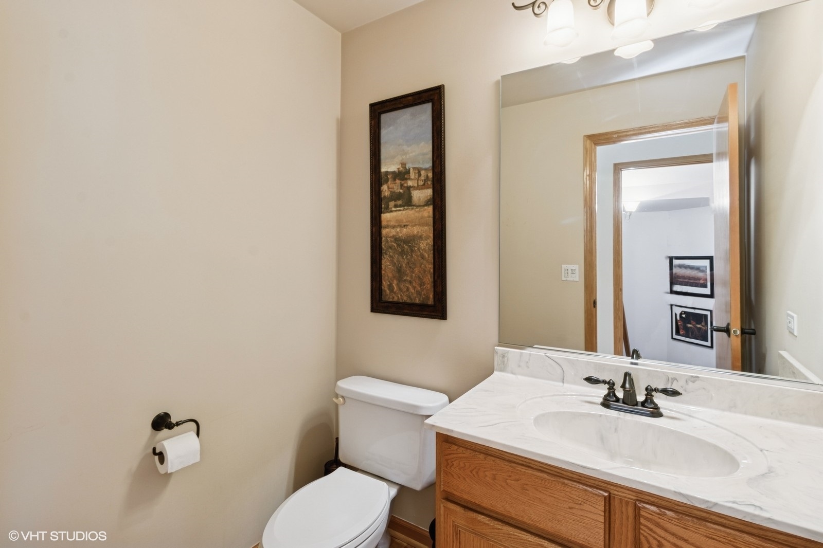 5 N Chestnut Court, Hawthorn Woods, IL 60047