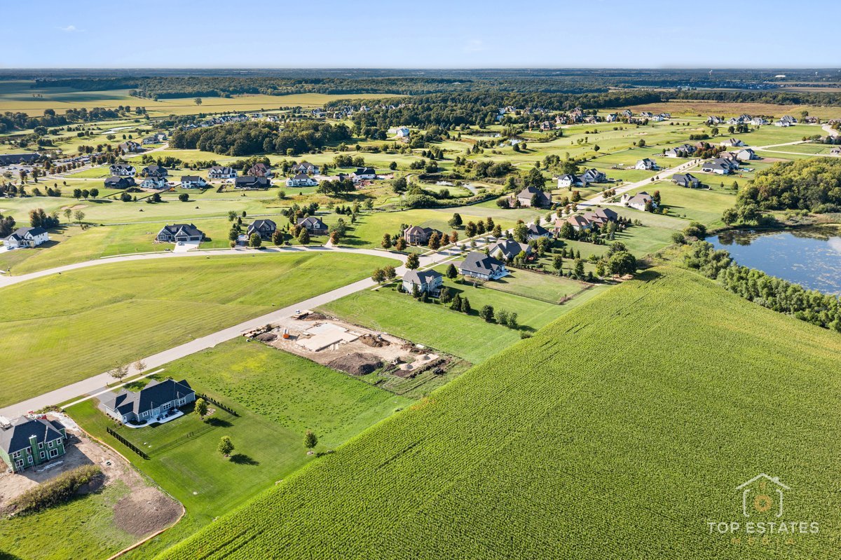 7750 Fairway Drive, Yorkville, IL 60560