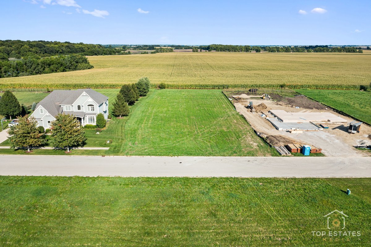 7750 Fairway Drive, Yorkville, IL 60560