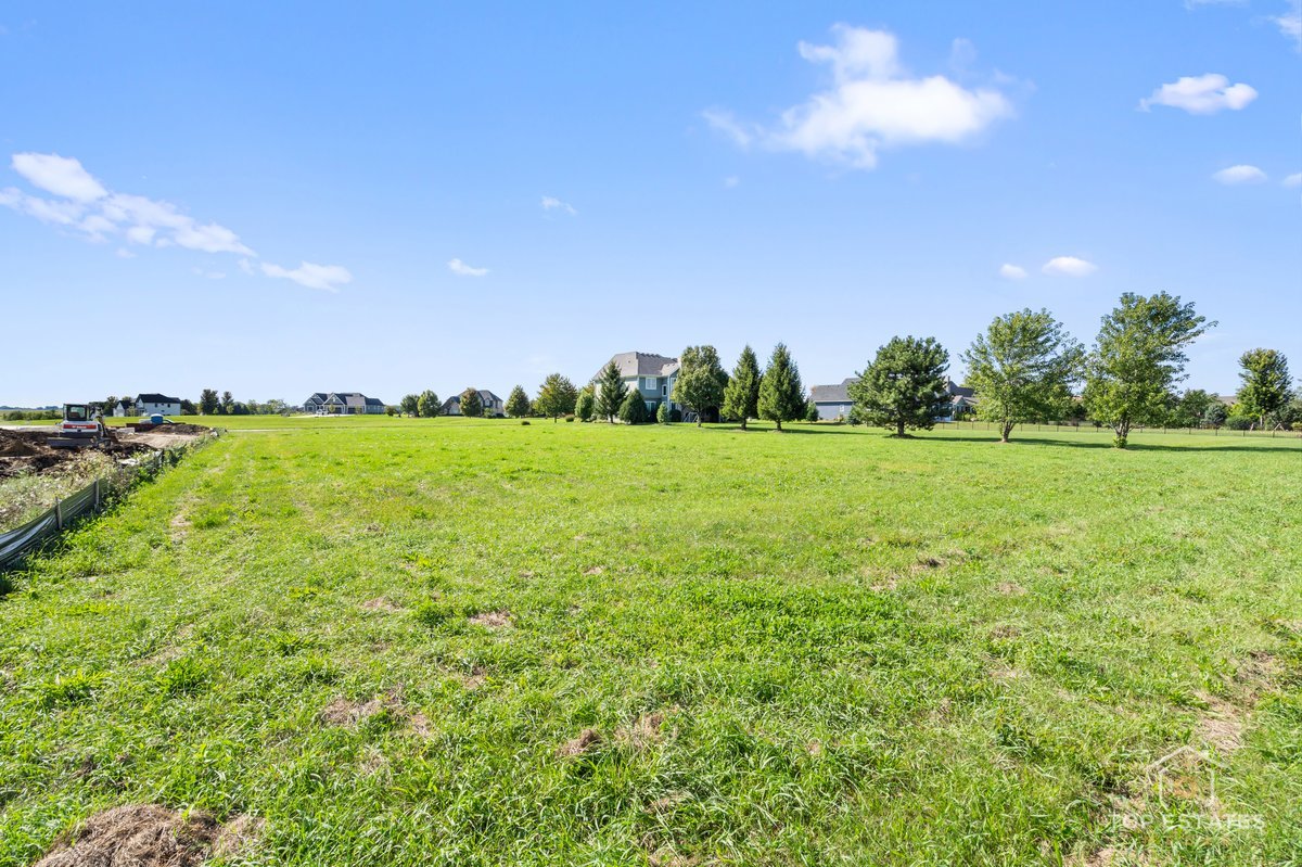 7750 Fairway Drive, Yorkville, IL 60560