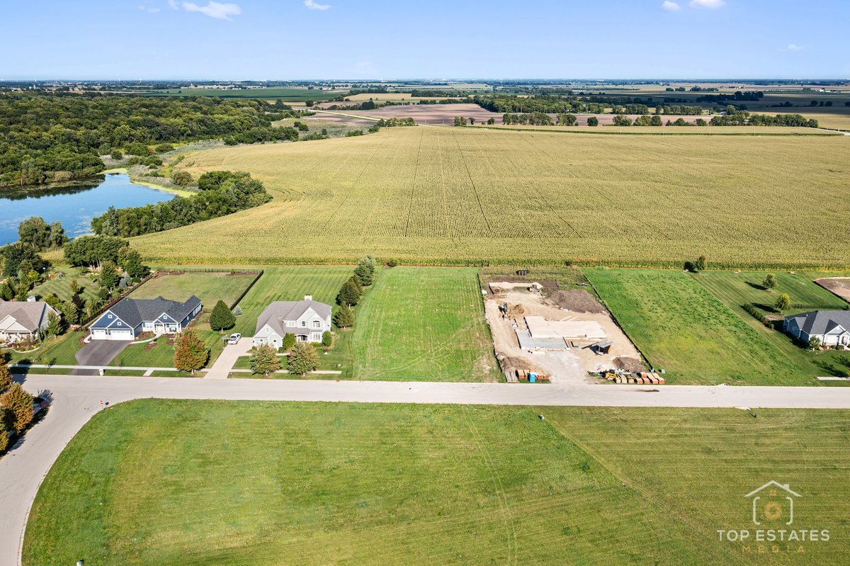 7750 Fairway Drive, Yorkville, IL 60560