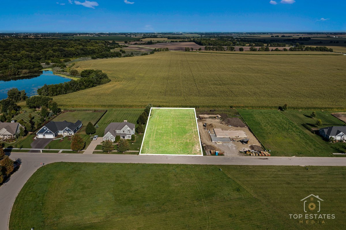 7750 Fairway Drive, Yorkville, IL 60560