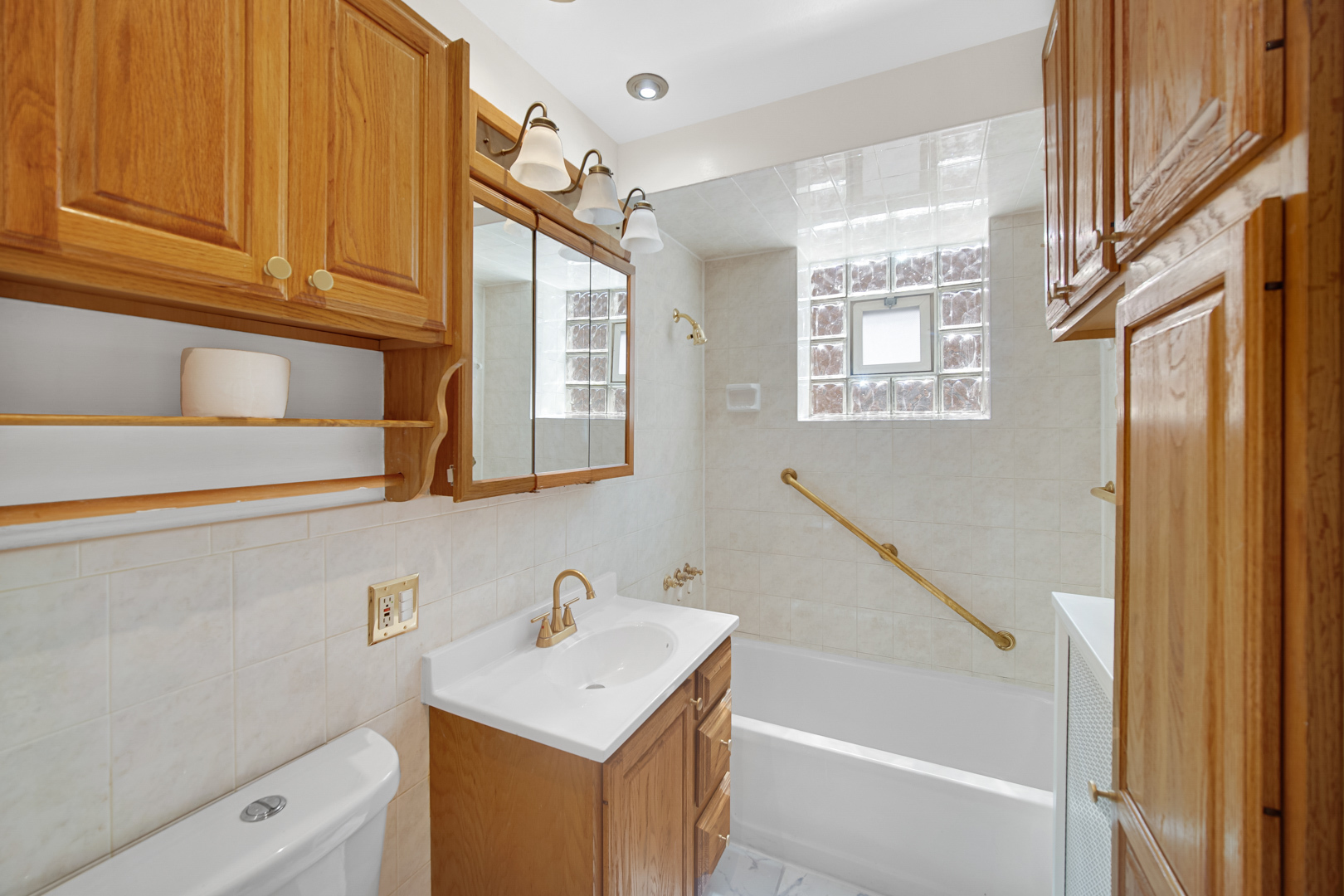 1007 S Austin Boulevard, Chicago, IL 60644