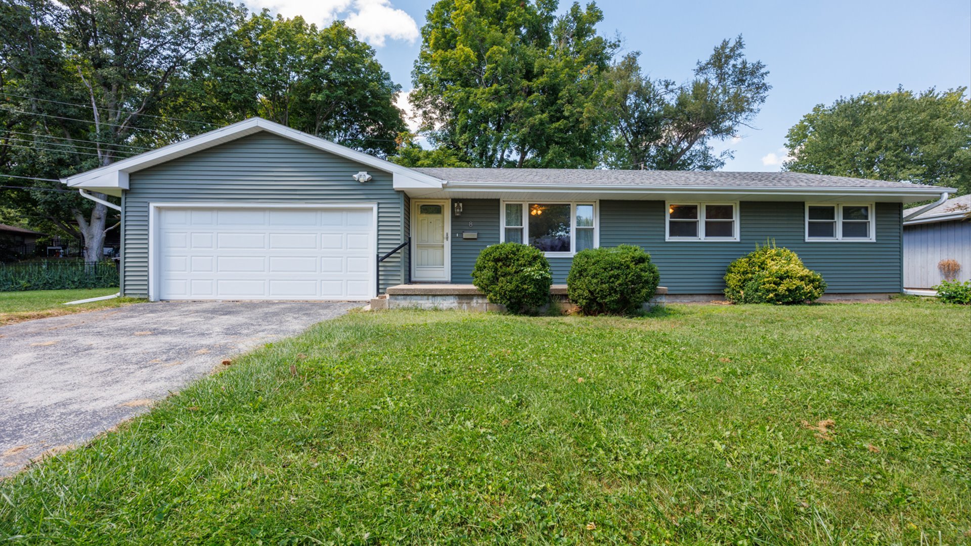 8 Brookwood Drive, Normal, IL 61761