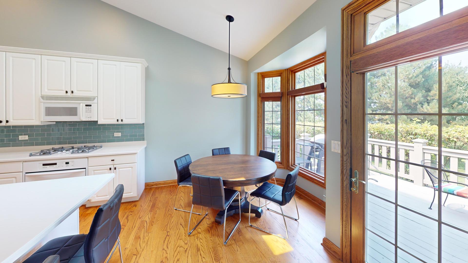 21 Shadow Creek Circle, Palos Heights, IL 60463