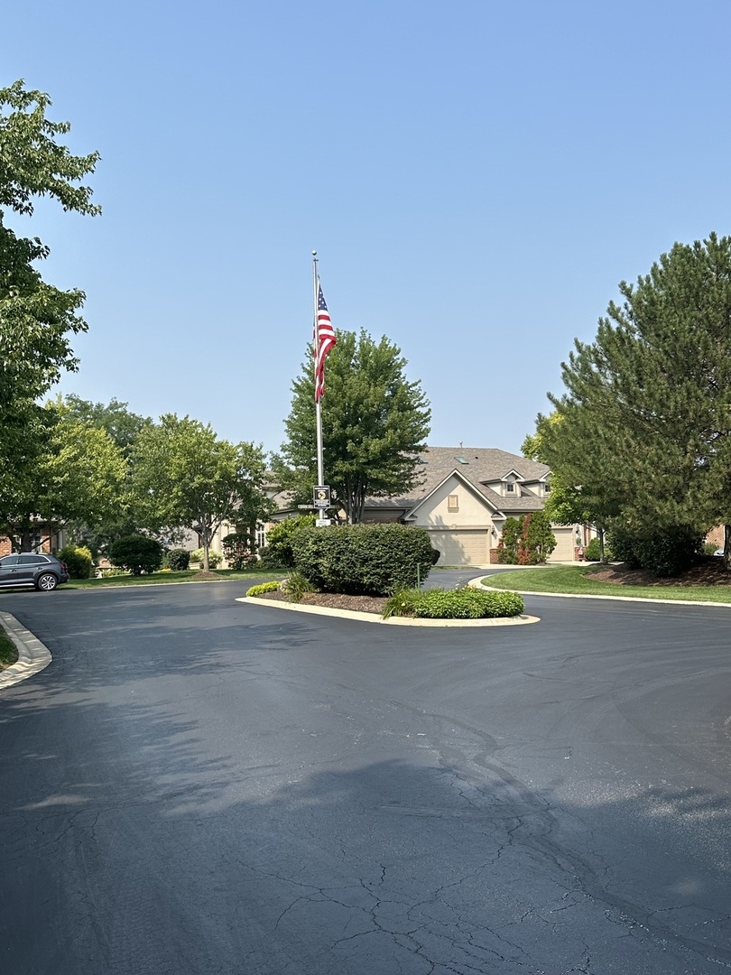 21 Shadow Creek Circle, Palos Heights, IL 60463
