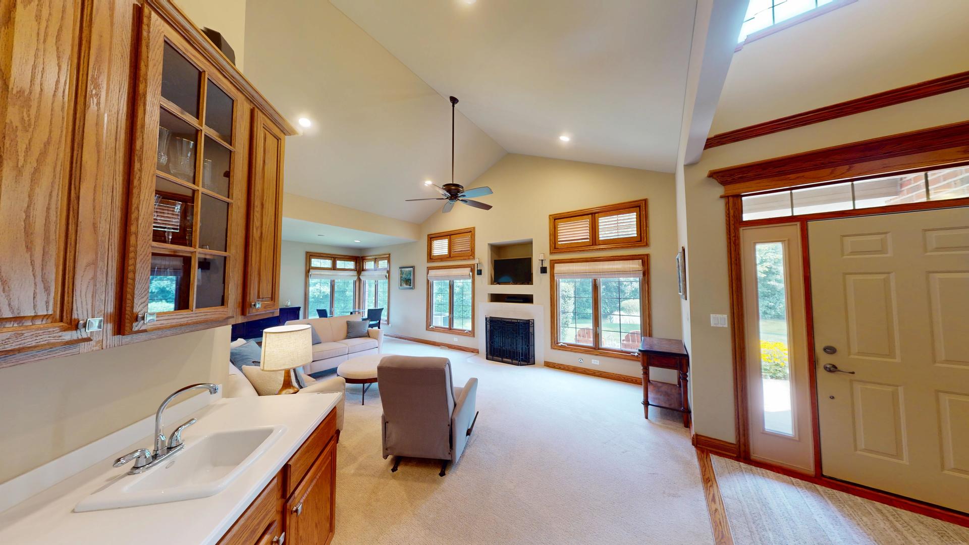21 Shadow Creek Circle, Palos Heights, IL 60463