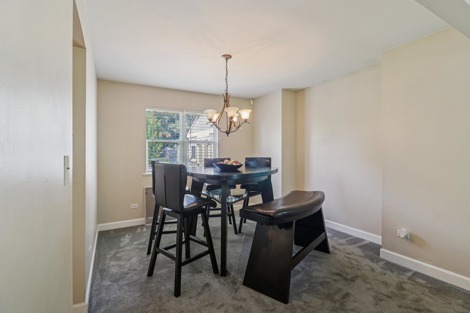 3616 Creekside Court, Winthrop Harbor, IL 60096