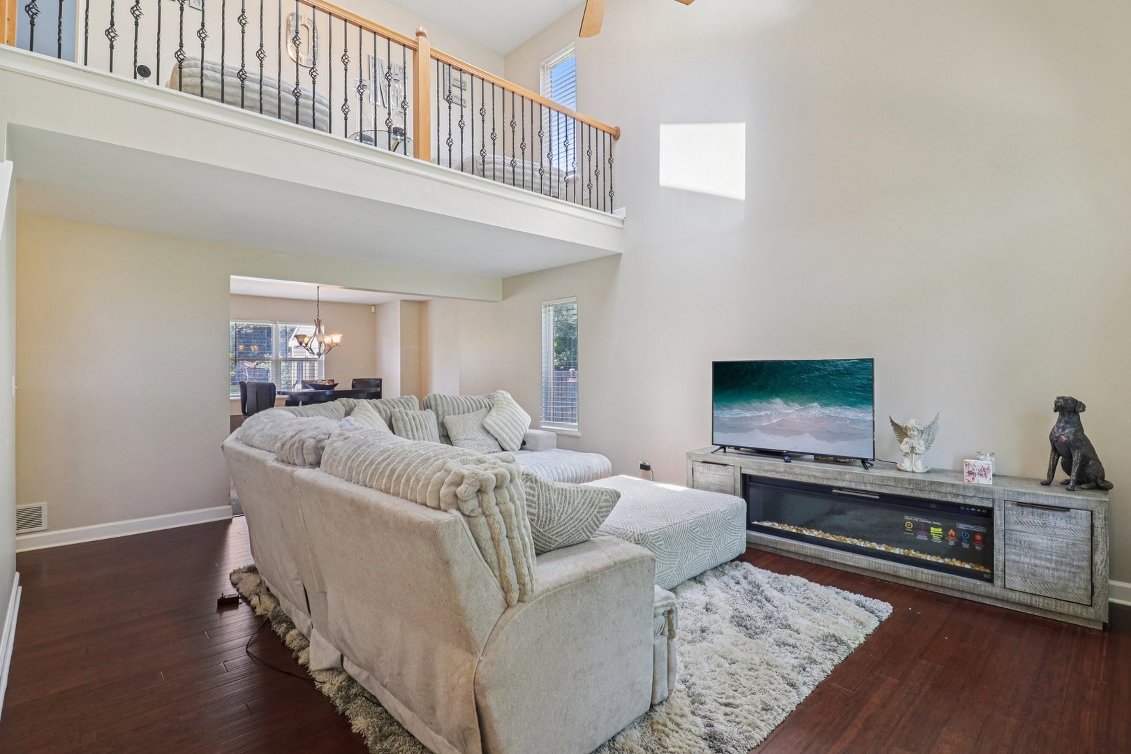 3616 Creekside Court, Winthrop Harbor, IL 60096