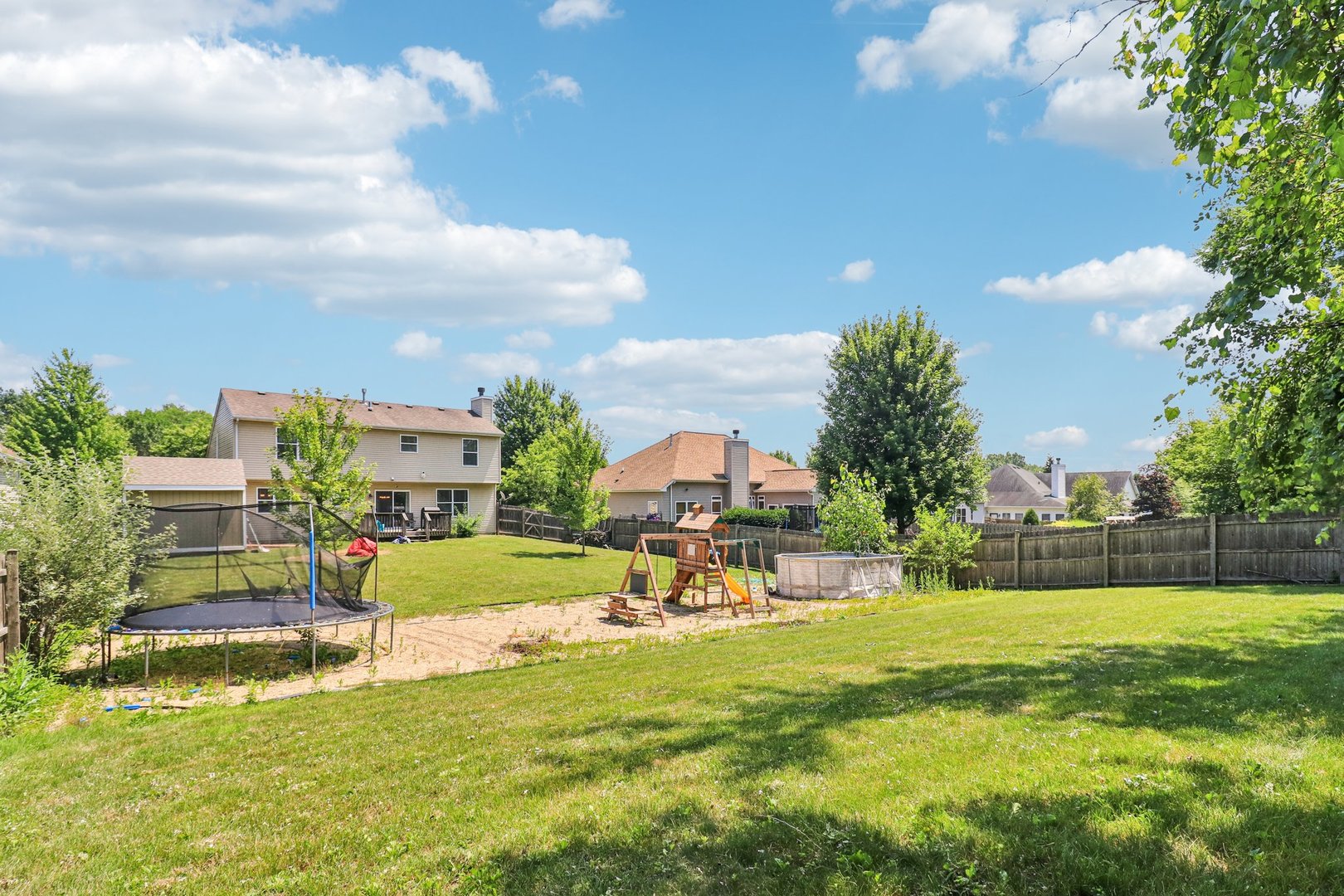 3616 Creekside Court, Winthrop Harbor, IL 60096