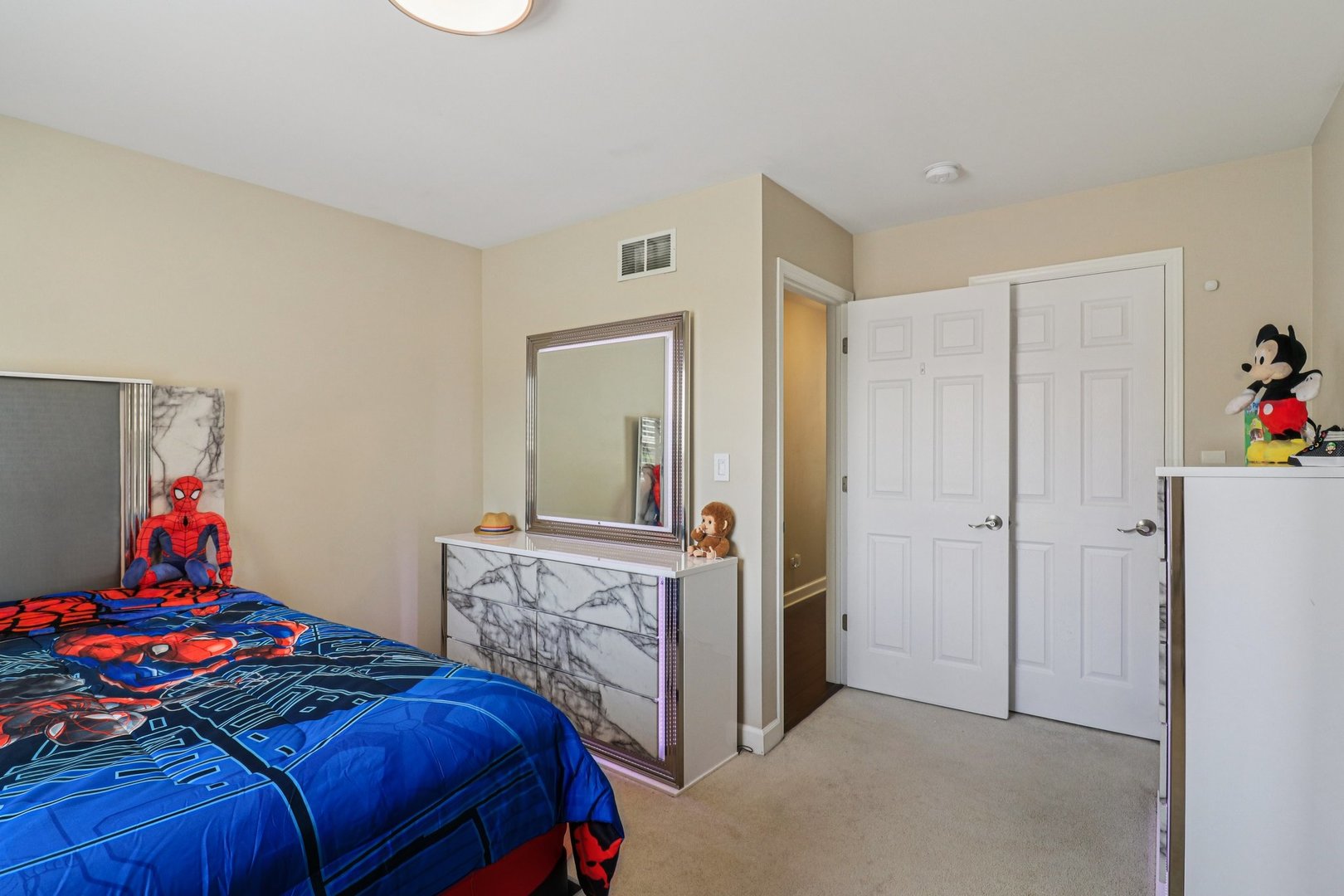 3616 Creekside Court, Winthrop Harbor, IL 60096