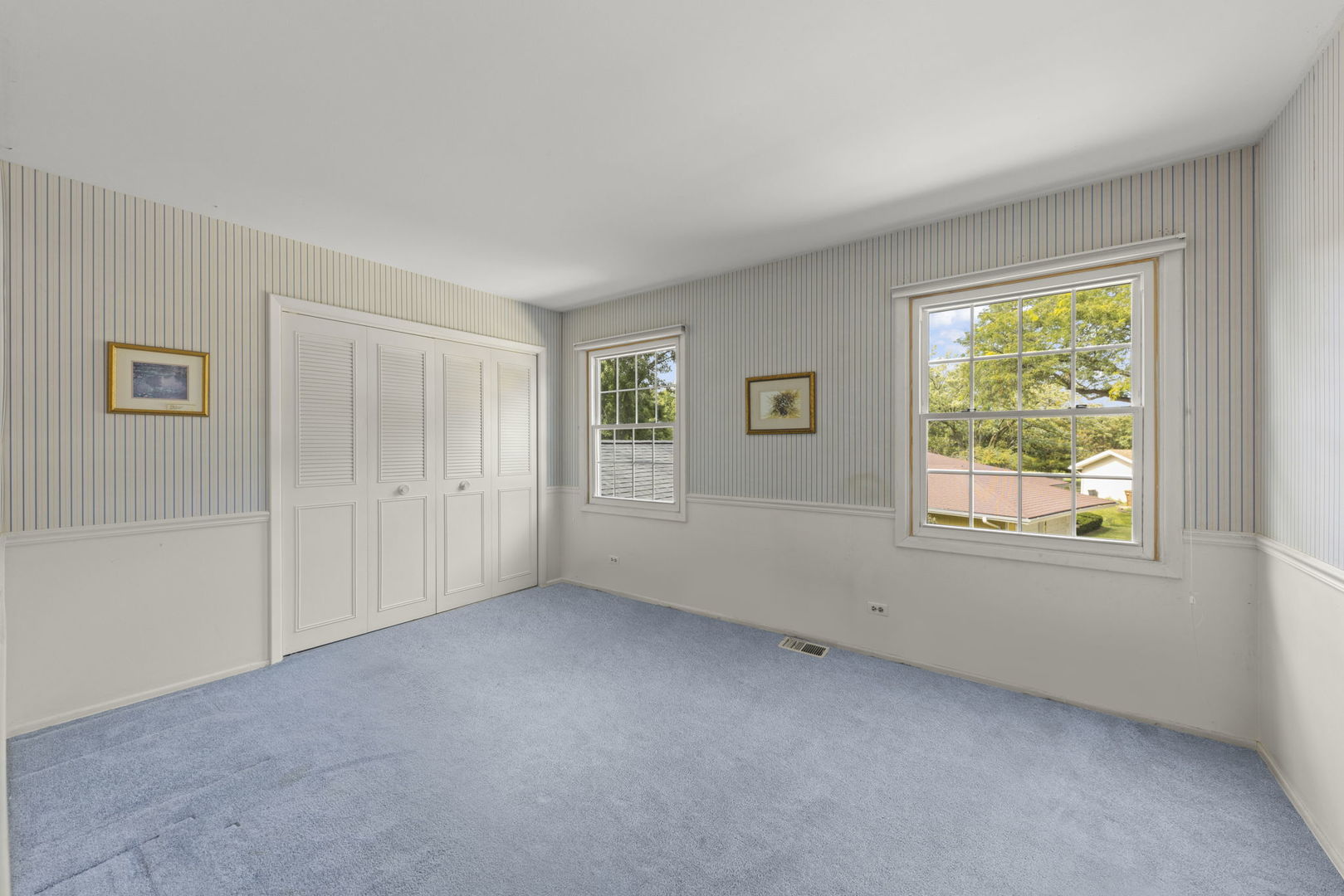 2S630 Devonshire Lane, Glen Ellyn, IL 60137