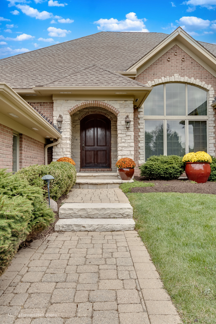 8656 Johnston Road, Burr Ridge, IL 60527