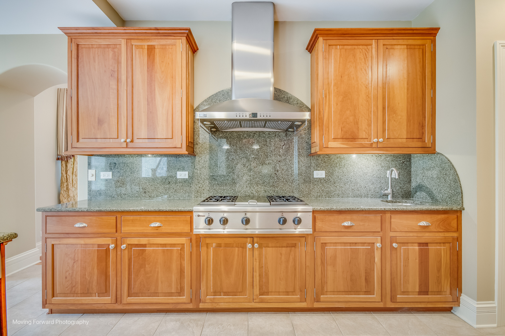 8656 Johnston Road, Burr Ridge, IL 60527