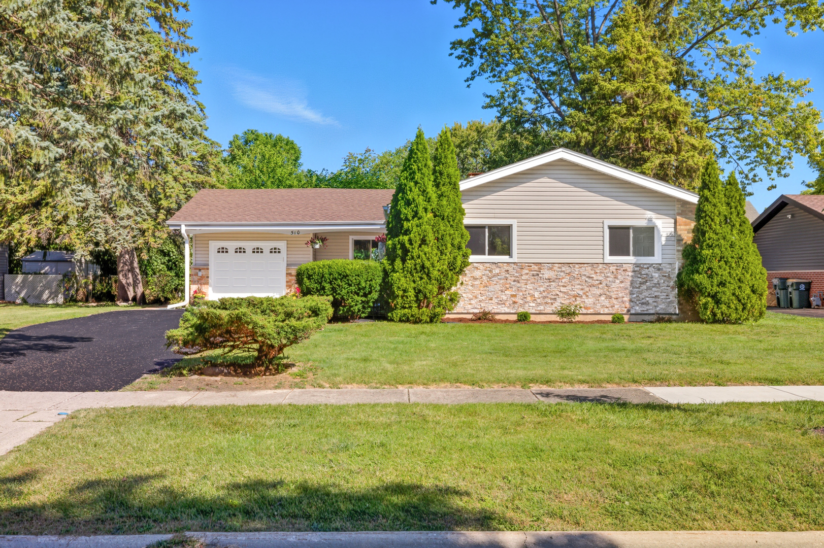 510 Milan Lane, Hoffman Estates, IL 60169