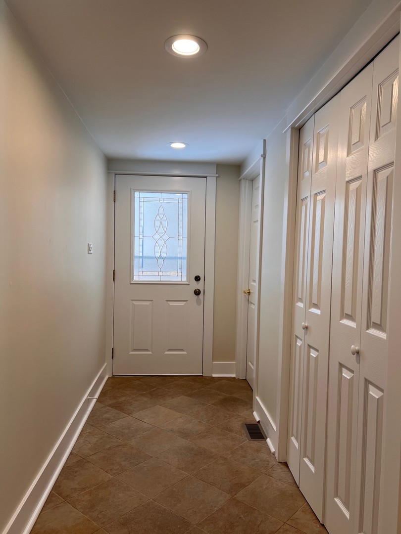 510 Milan Lane, Hoffman Estates, IL 60169