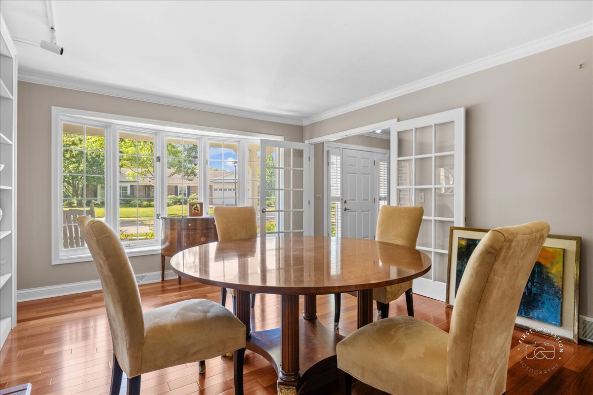 1519 Wedgefield Circle, Naperville, IL 60563