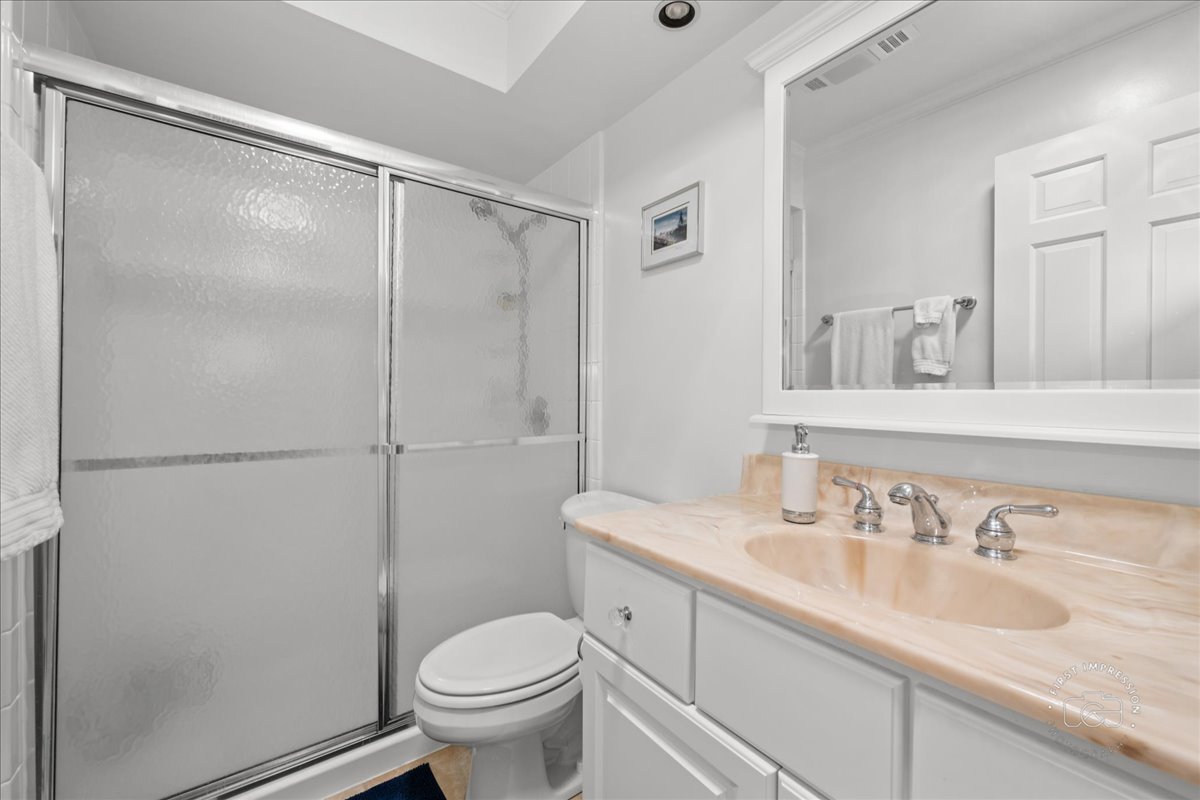 1519 Wedgefield Circle, Naperville, IL 60563