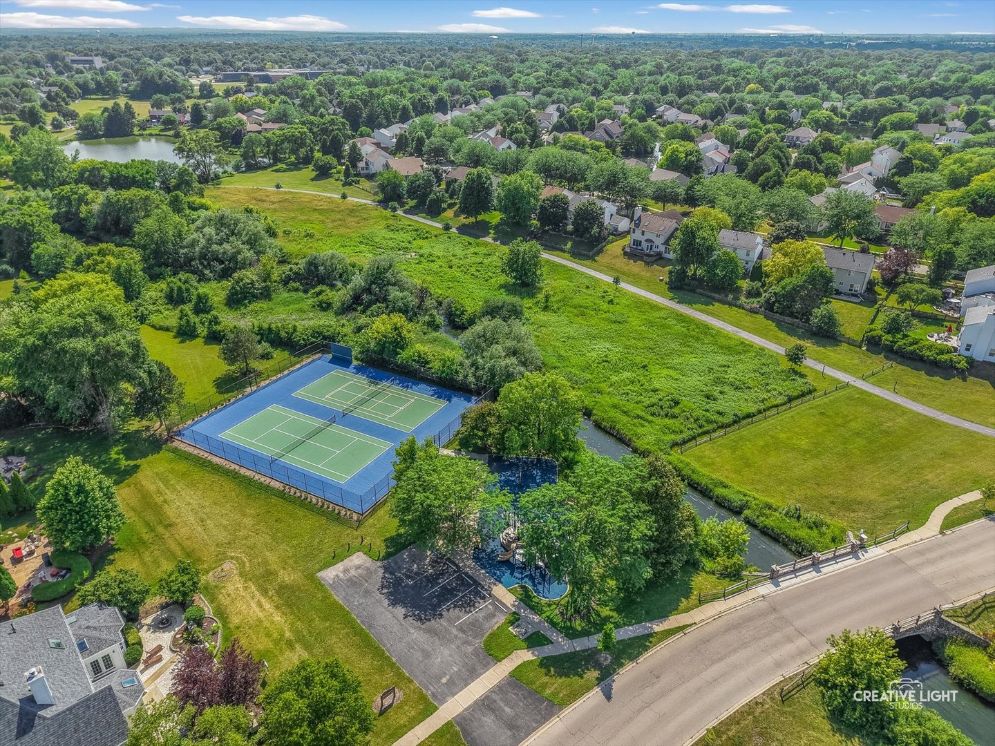 506 Bent Tree Court, Oswego, IL 60543