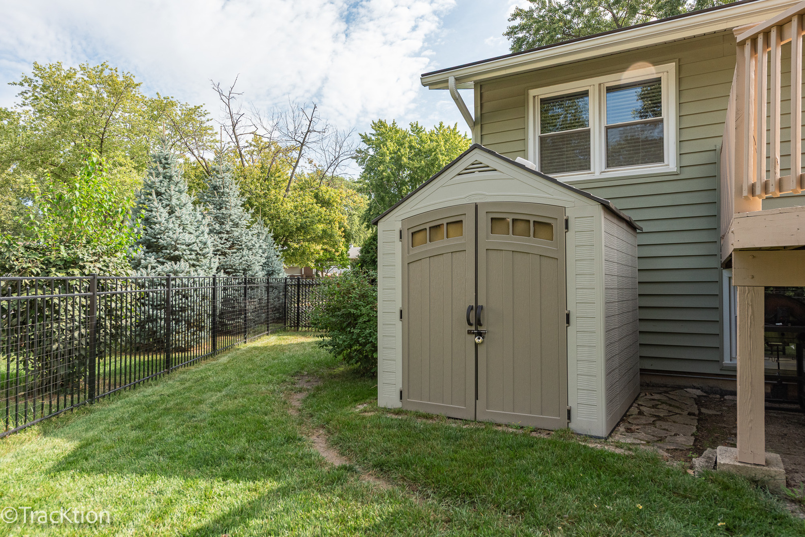 7024 Roberts Drive, Woodridge, IL 60517