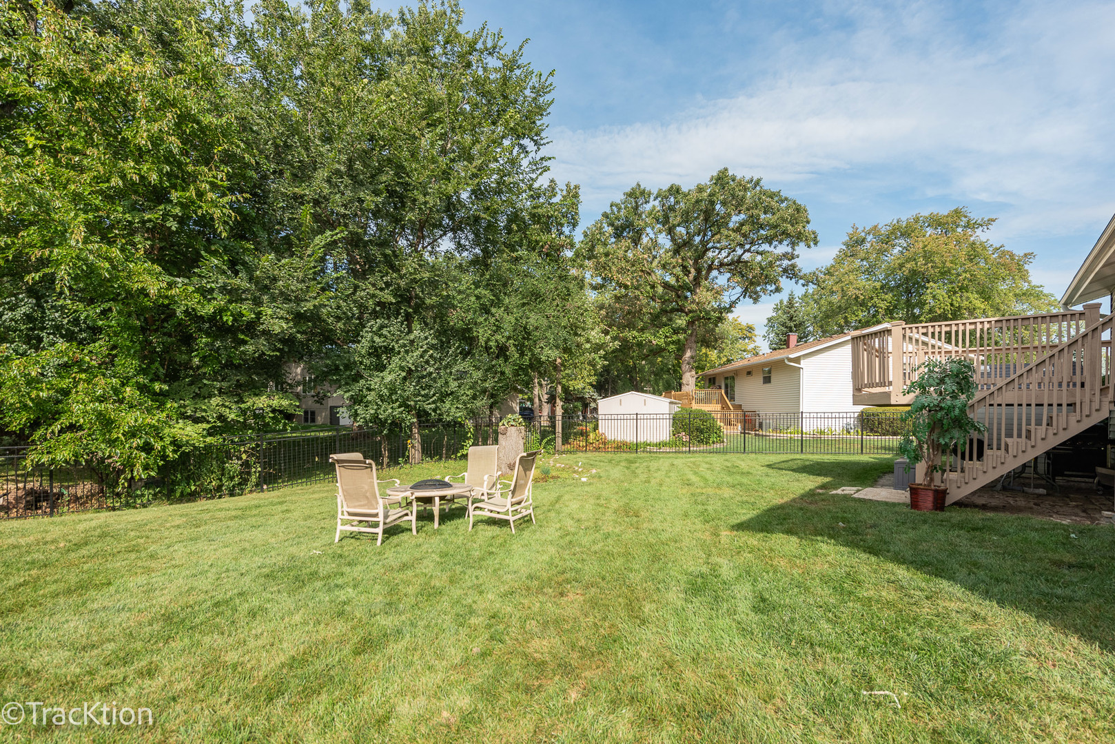 7024 Roberts Drive, Woodridge, IL 60517