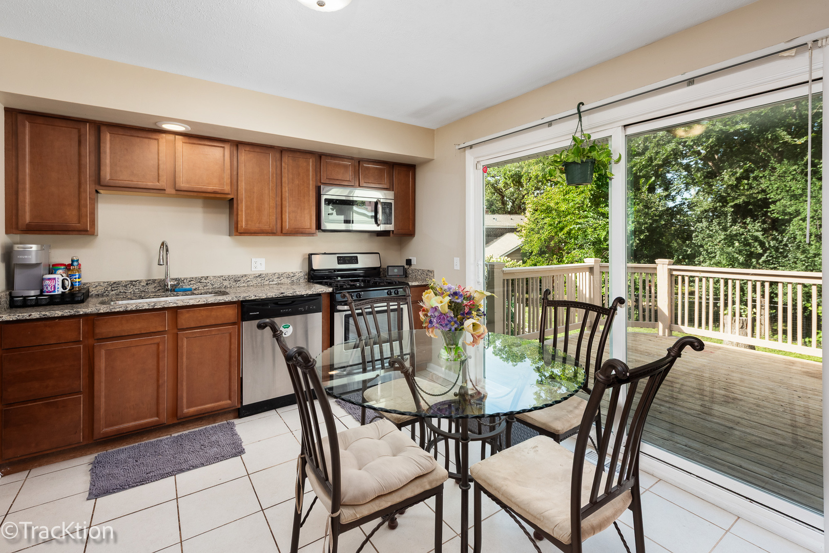 7024 Roberts Drive, Woodridge, IL 60517