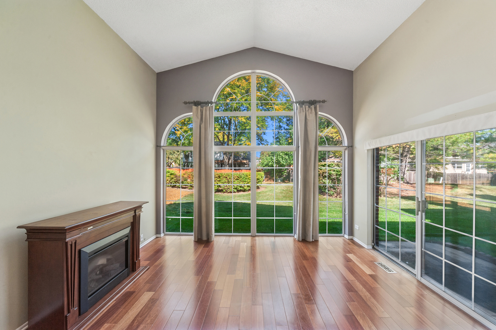 476 W Happfield Drive #10AL, Arlington Heights, IL 60004