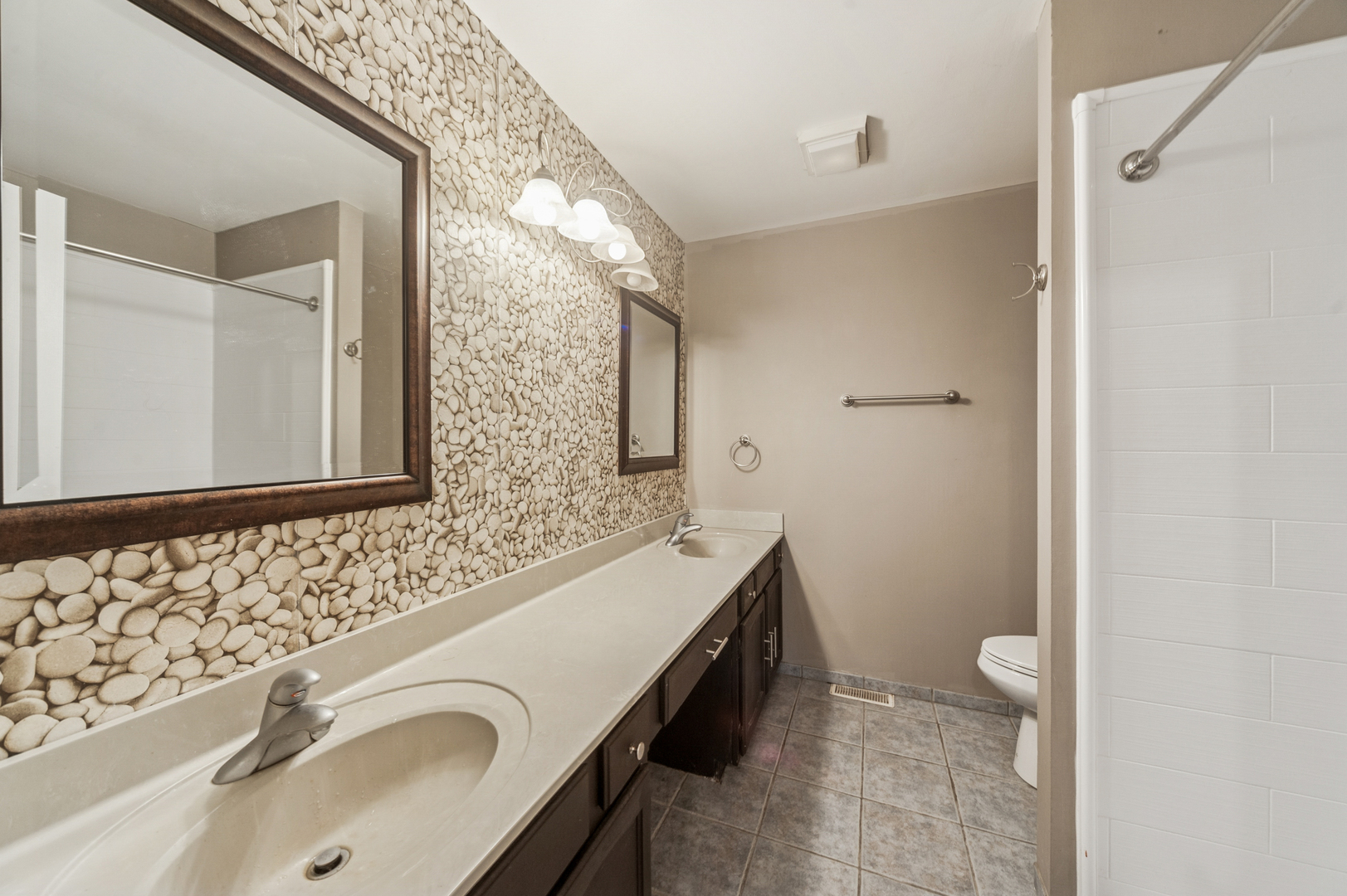 476 W Happfield Drive #10AL, Arlington Heights, IL 60004