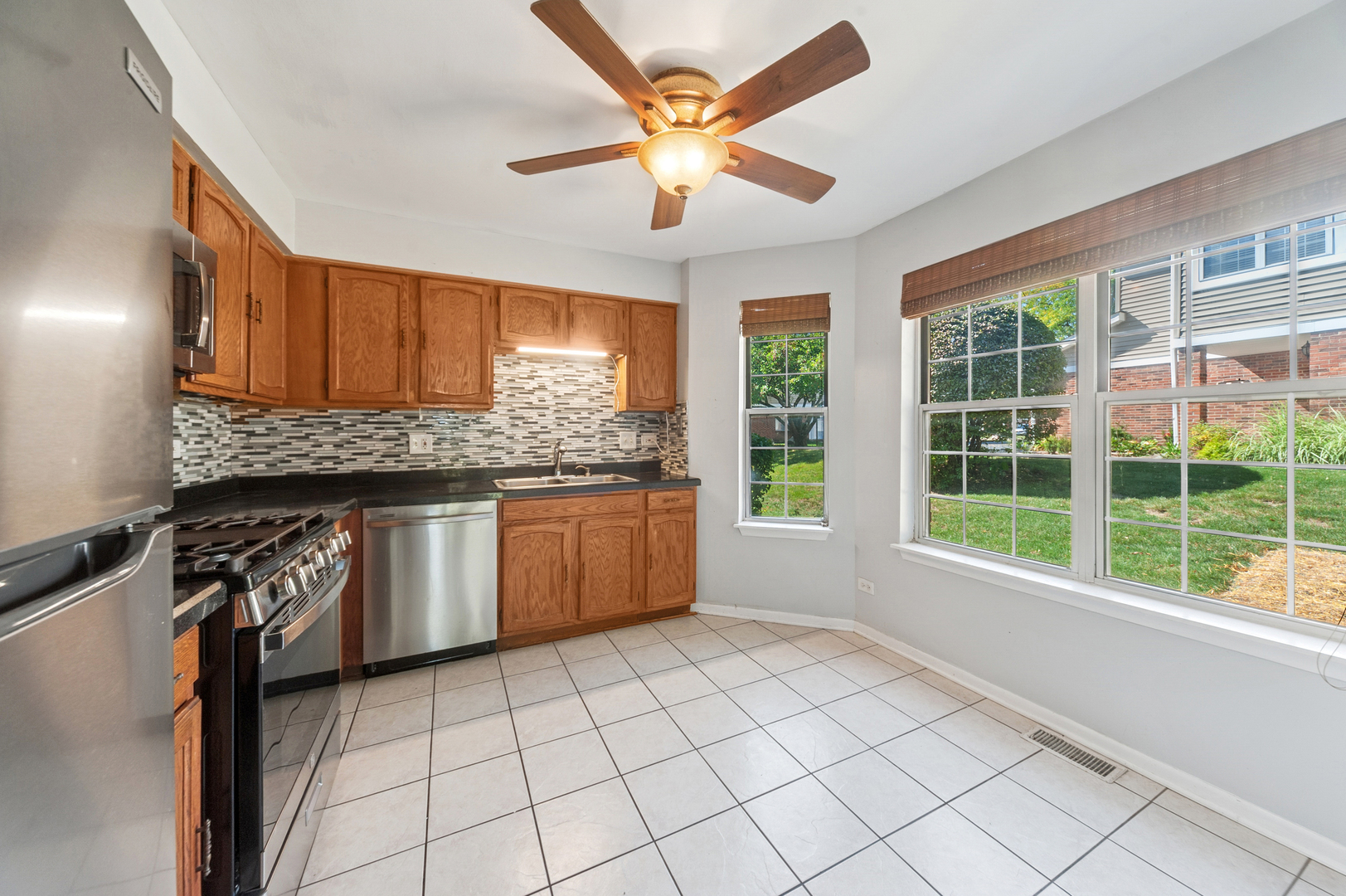 476 W Happfield Drive #10AL, Arlington Heights, IL 60004