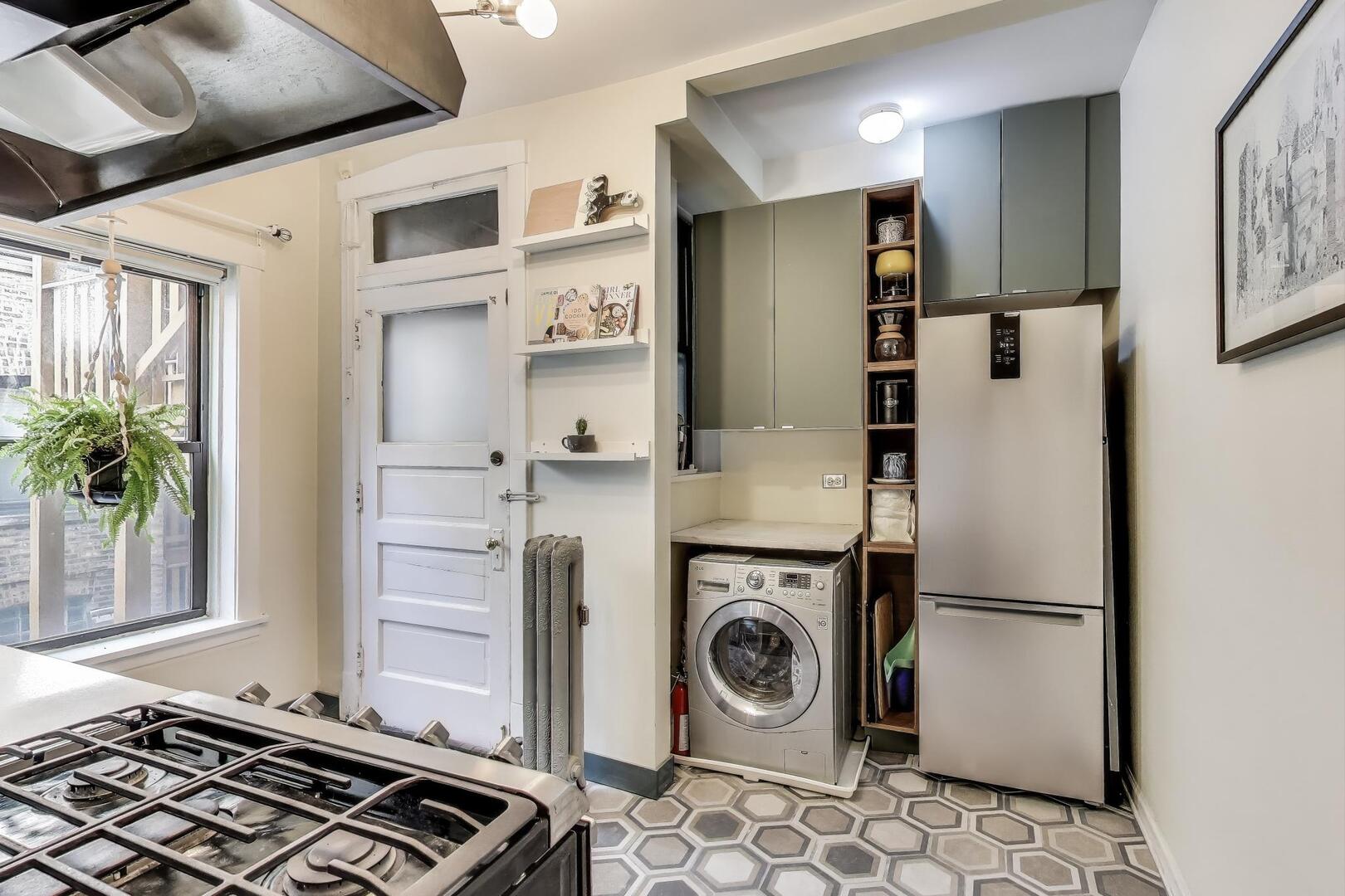 633 Garfield Street #1N, Oak Park, IL 60304