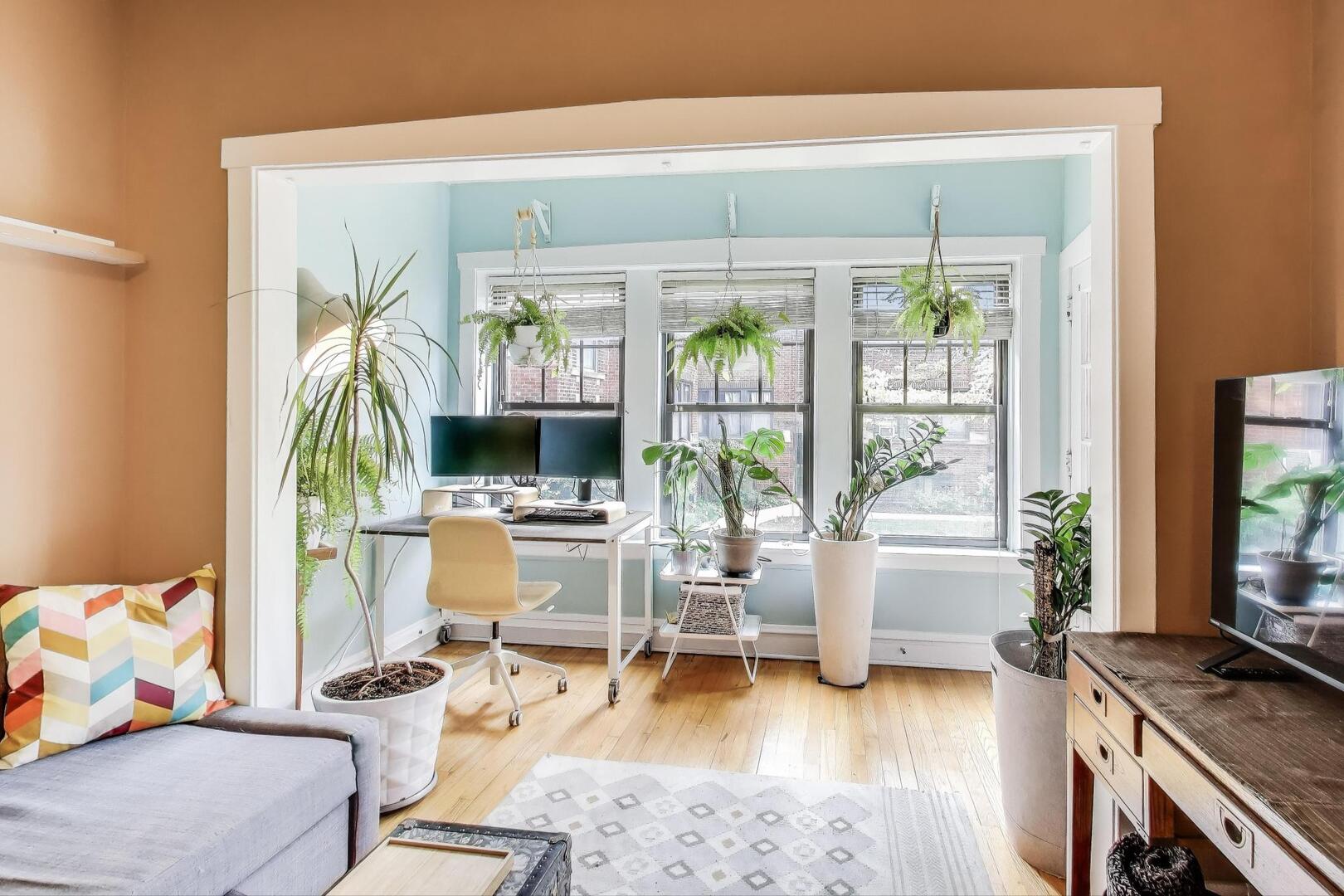 633 Garfield Street #1N, Oak Park, IL 60304