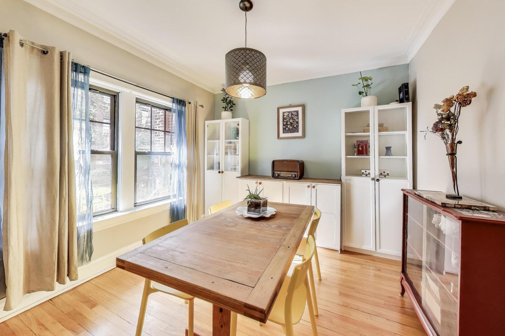 633 Garfield Street #1N, Oak Park, IL 60304