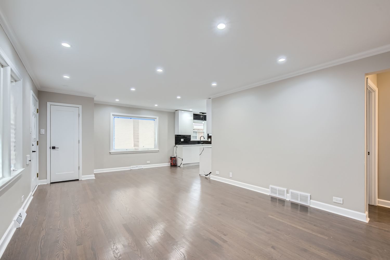 1012 E 162nd Place, South Holland, IL 60473