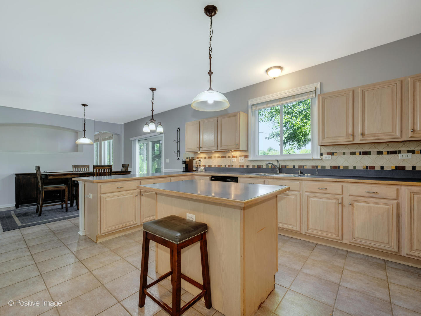 1432 HARTSBURG Lane, North Aurora, IL 60542