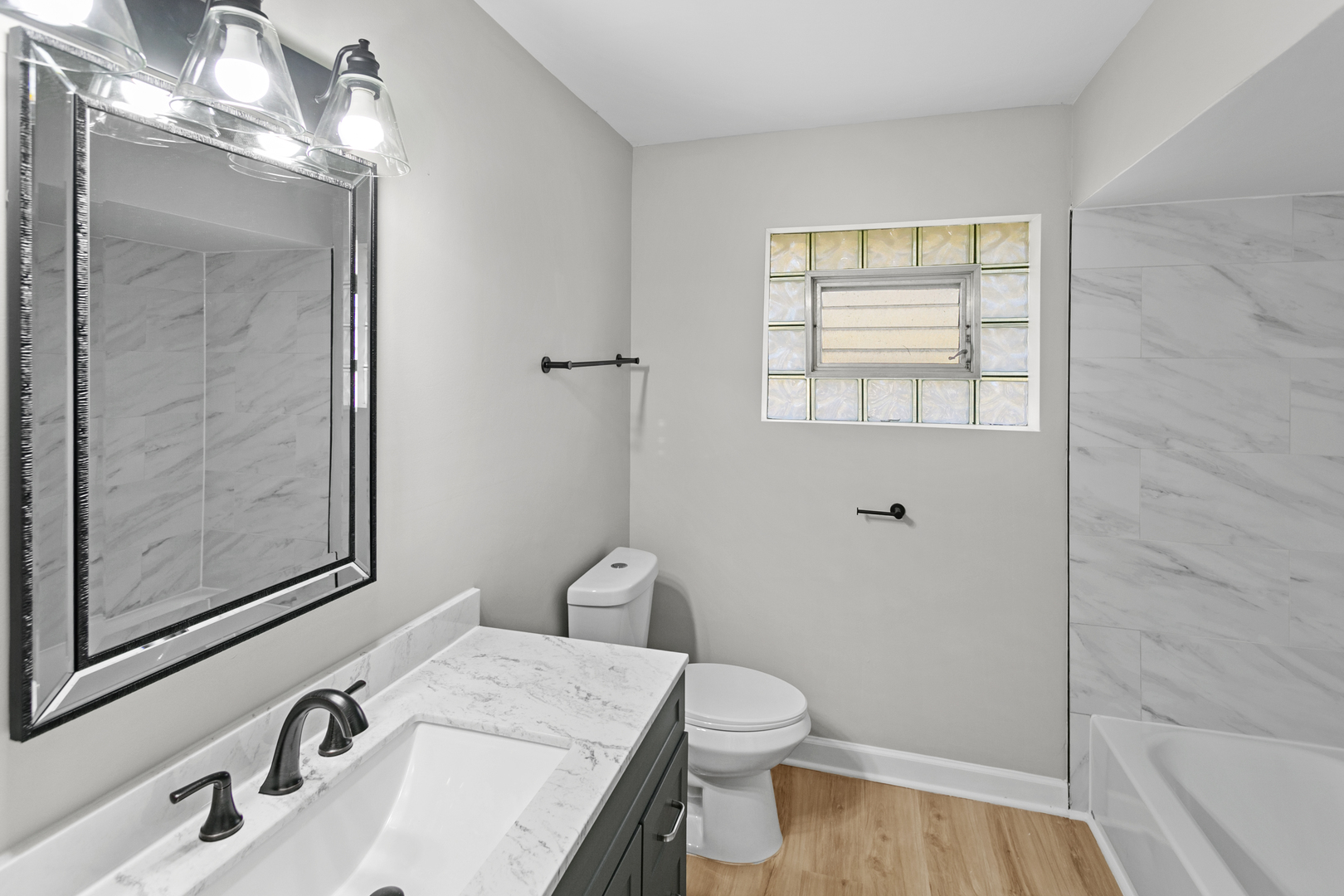 1158 E 169TH Street, South Holland, IL 60473