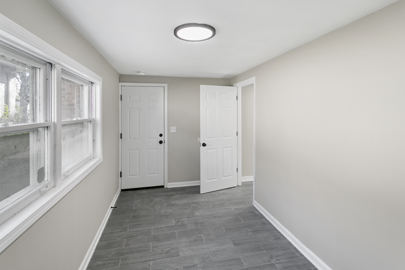 1158 E 169TH Street, South Holland, IL 60473