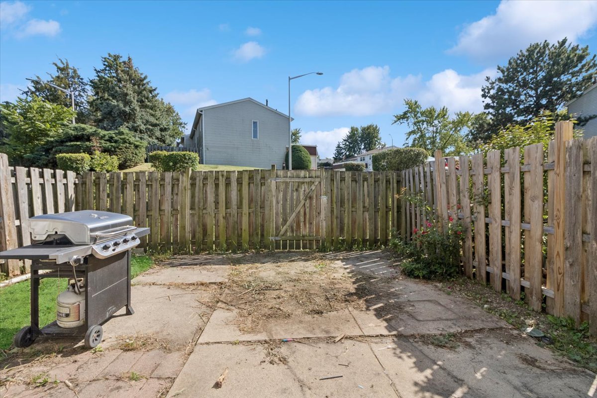 149 Thomas Road, Bolingbrook, IL 60440