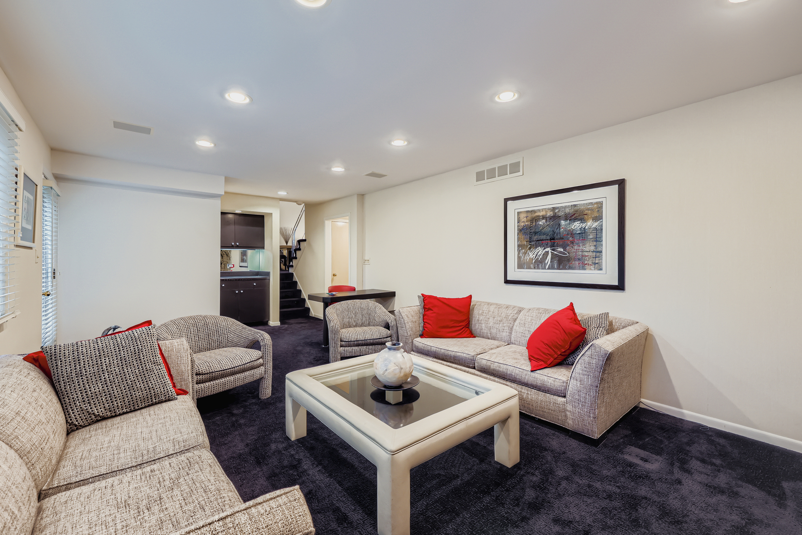 95 Greenbriar E Drive, Deerfield, IL 60015