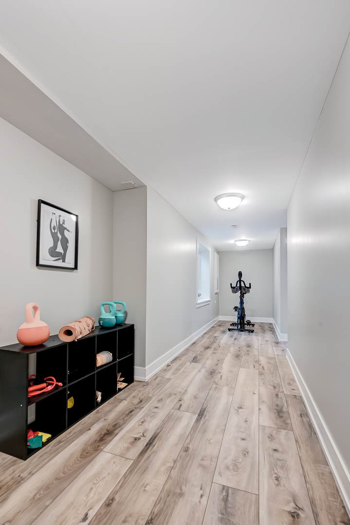 12035 S 90th Avenue, Palos Park, IL 60464