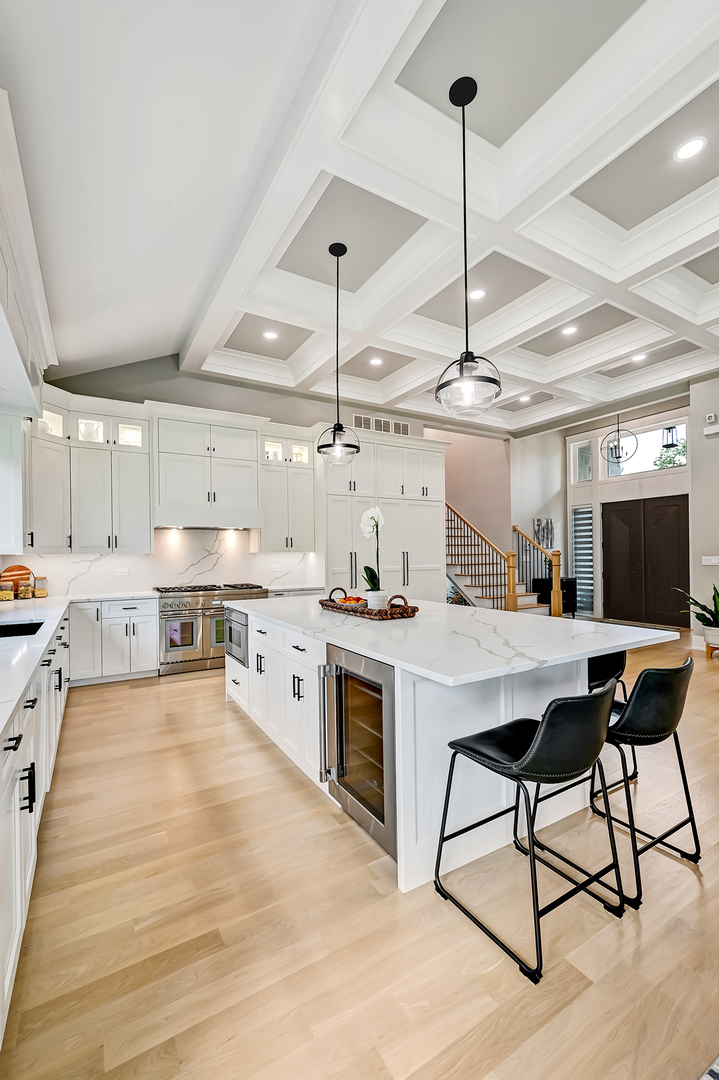 12035 S 90th Avenue, Palos Park, IL 60464