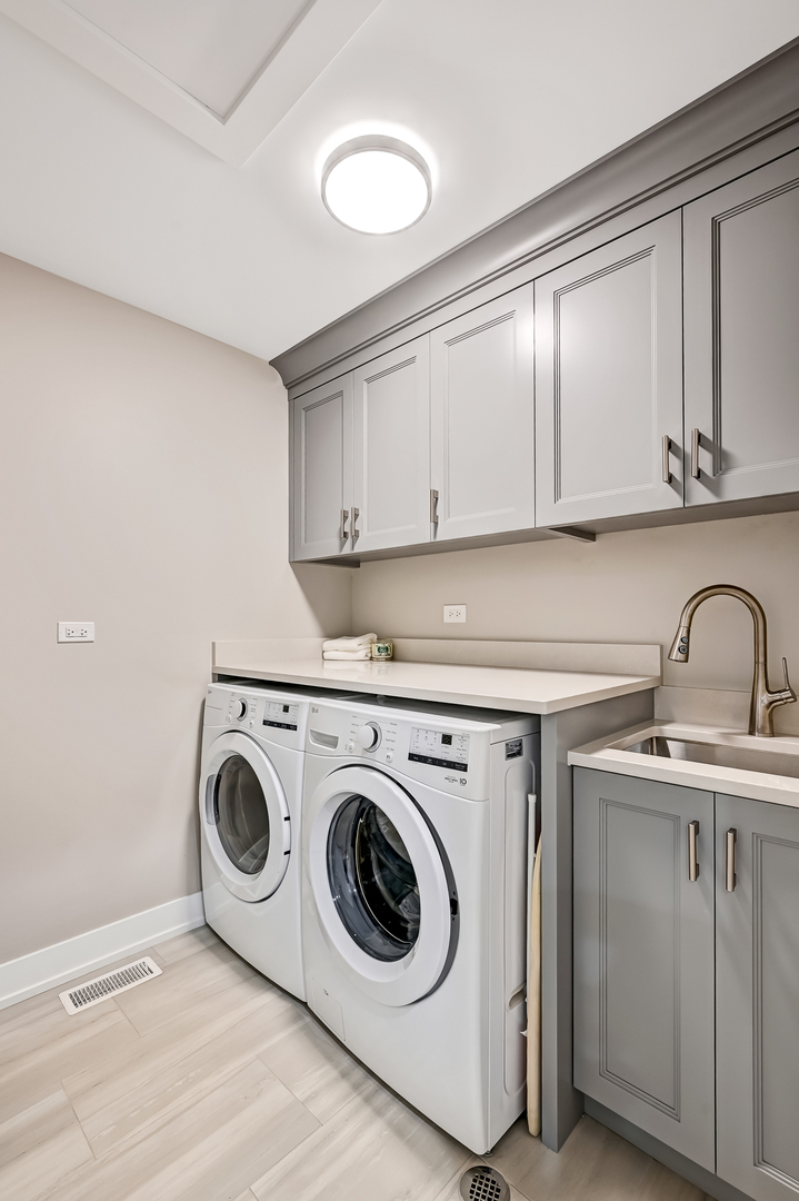 12035 S 90th Avenue, Palos Park, IL 60464