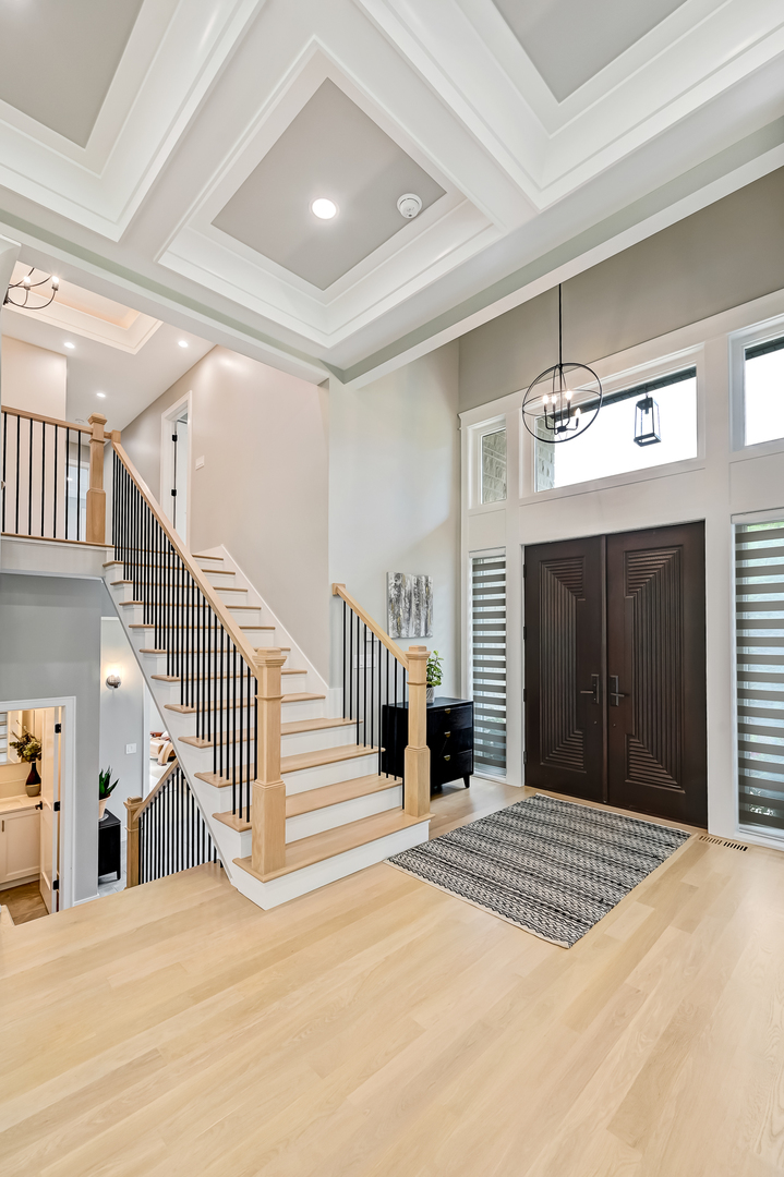 12035 S 90th Avenue, Palos Park, IL 60464