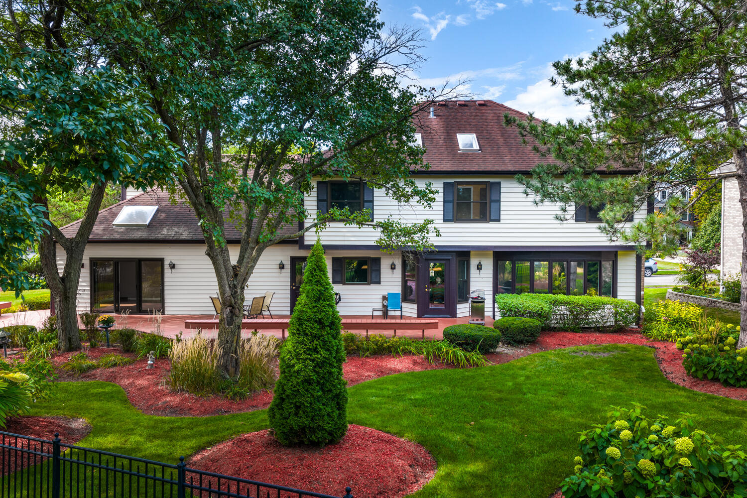 1813 Knapp Court, Wheaton, IL 60189