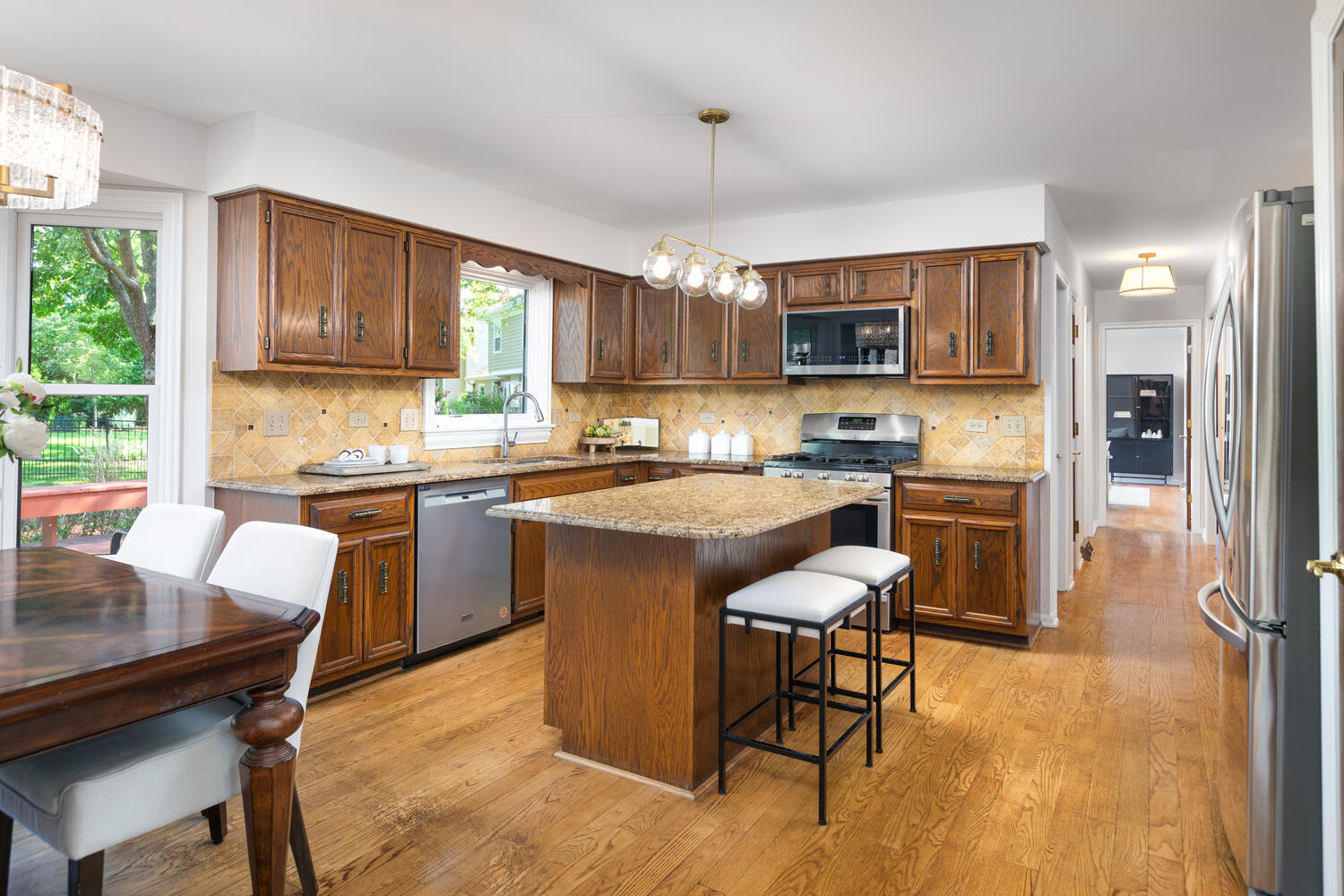 1813 Knapp Court, Wheaton, IL 60189